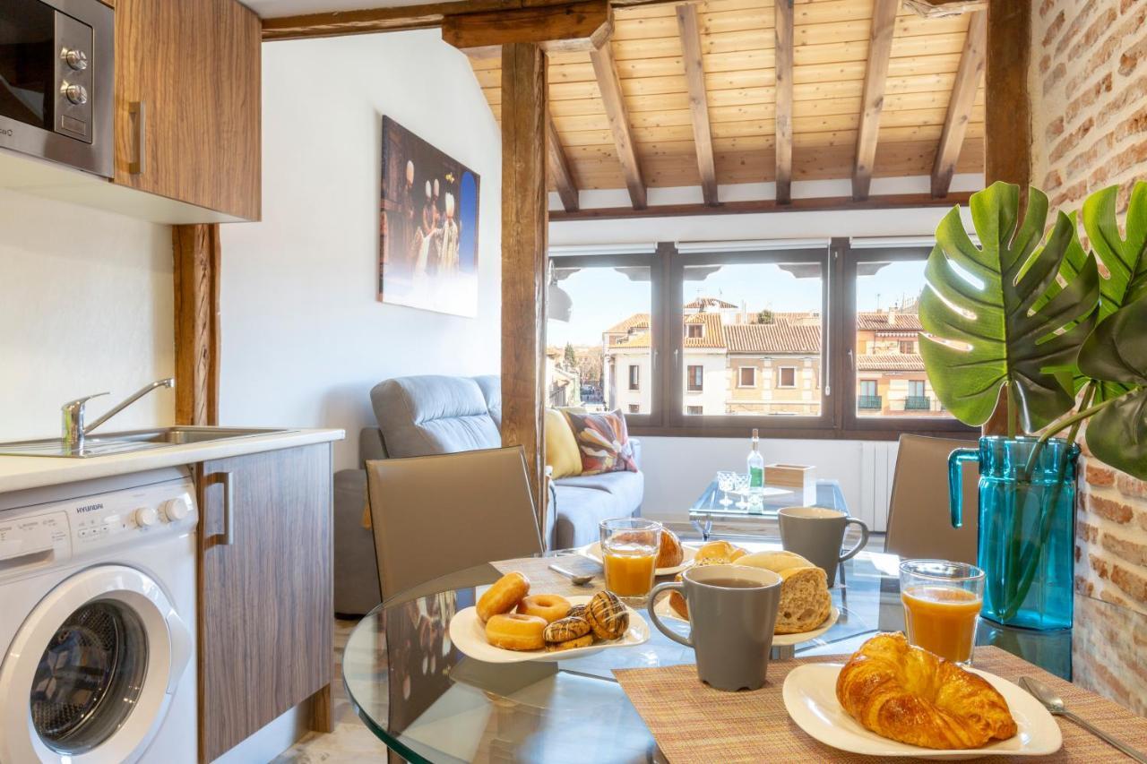Apartamentos Ejemplares Alcala de Henares Luaran gambar