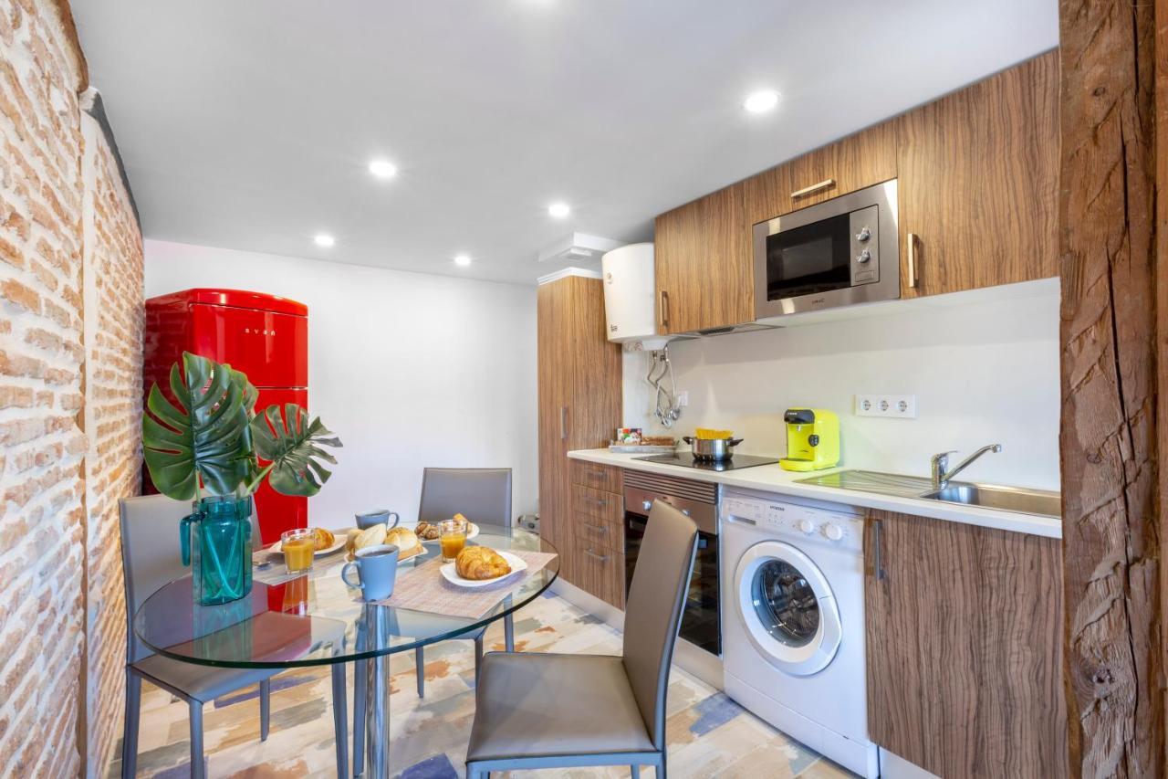 Apartamentos Ejemplares Alcala de Henares Luaran gambar