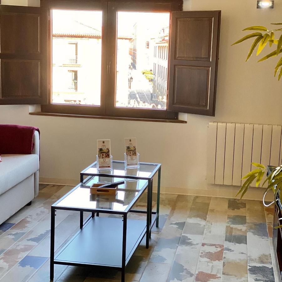 Apartamentos Ejemplares Alcala de Henares Luaran gambar